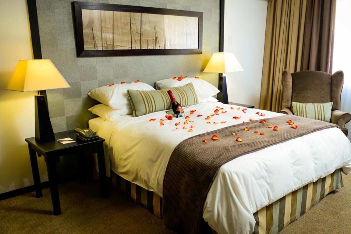 อินดาบา ลอดจ์ ริชาร์ดส เบย์ Hotel ริชาร์ดสเบย์ ภายนอก รูปภาพ