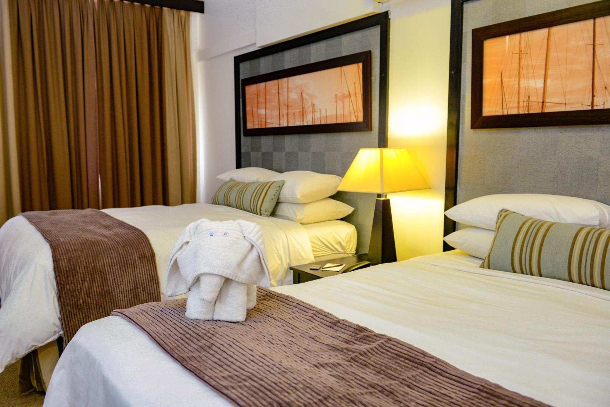 อินดาบา ลอดจ์ ริชาร์ดส เบย์ Hotel ริชาร์ดสเบย์ ภายนอก รูปภาพ